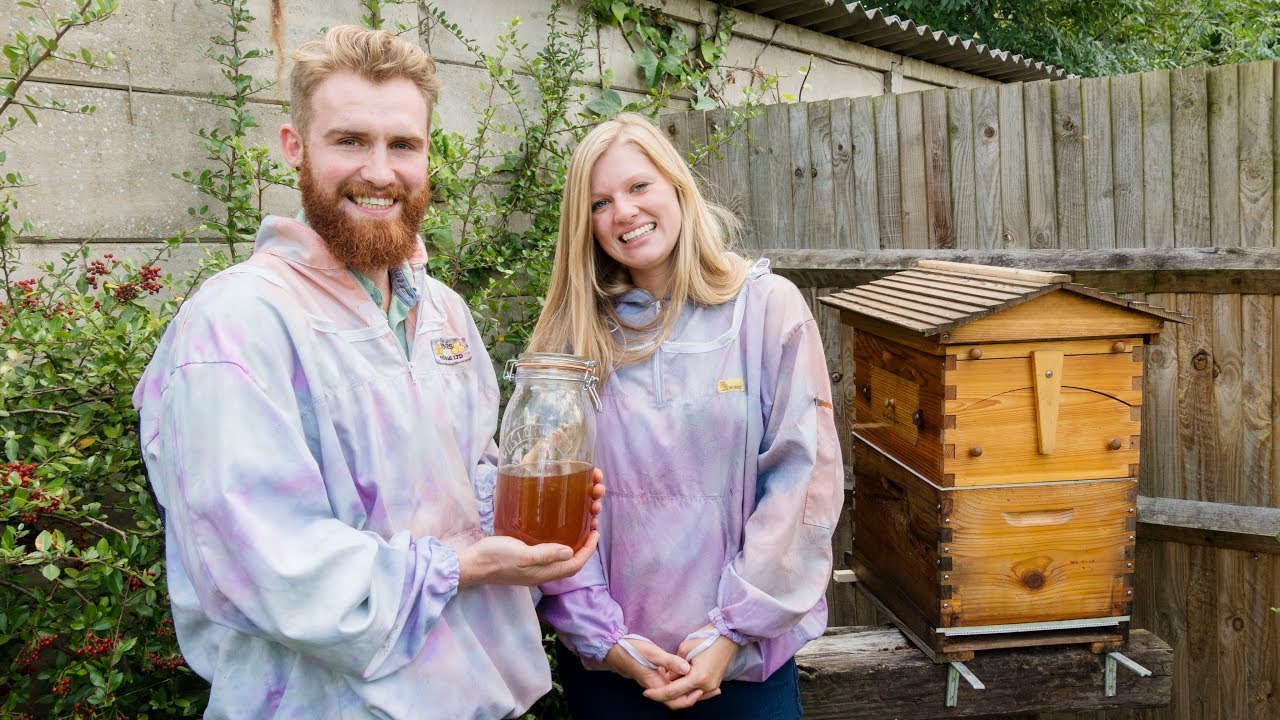 Daisy & Cameron Flow Hive beekeeping and honey harvesting in the UK