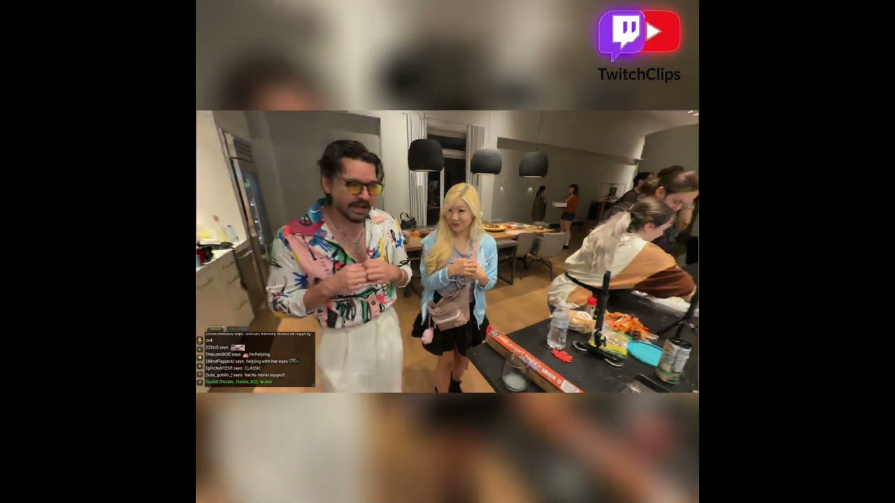 HAchubby: «Я им помогаю!! …Она ничего не сделала!» 😭🔥Фотография из Эсфанда, Сир