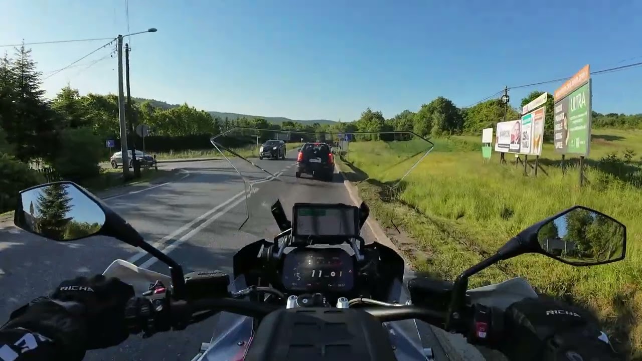 Sytuacje niebezpieczne na motocyklu #1 DLA PRZESTROGI ! * Wyjazd z drogi podporządkowanej