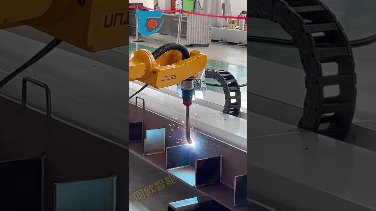 Six-axis robot + ground track arm inverted hanging welding workstation