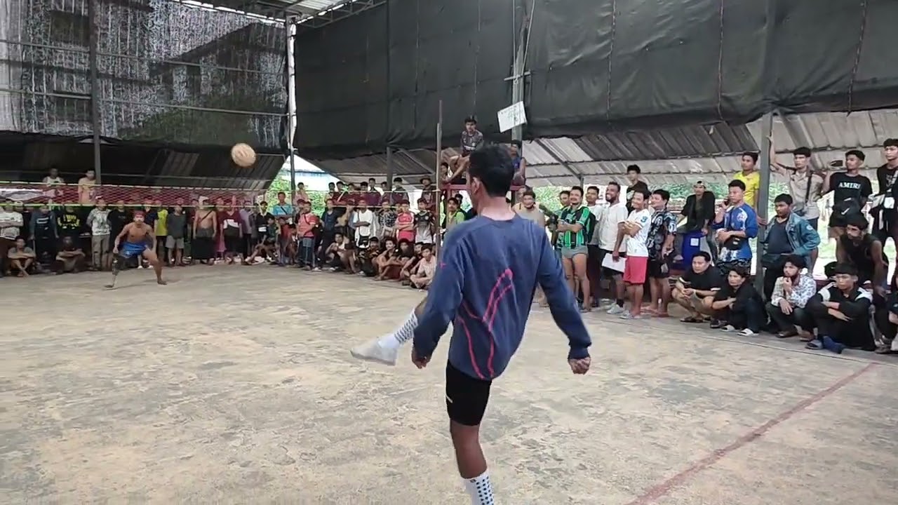 ကျောင်းသားလေး & မလေးမဲကြီးရဲ့1/1ကျောင်းသားလေးဂုံ Vs မလေးမဲကြီးဂုံနှင့်ဒူးအောက်ထည့်ပါစား