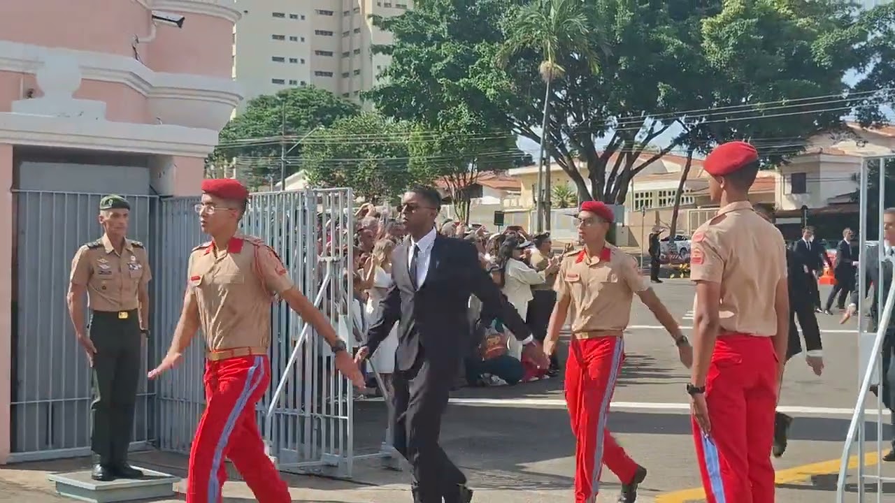 EsPCEx- Escola Preparatória de Cadetes do Exército Entrada pelo Portão 2026