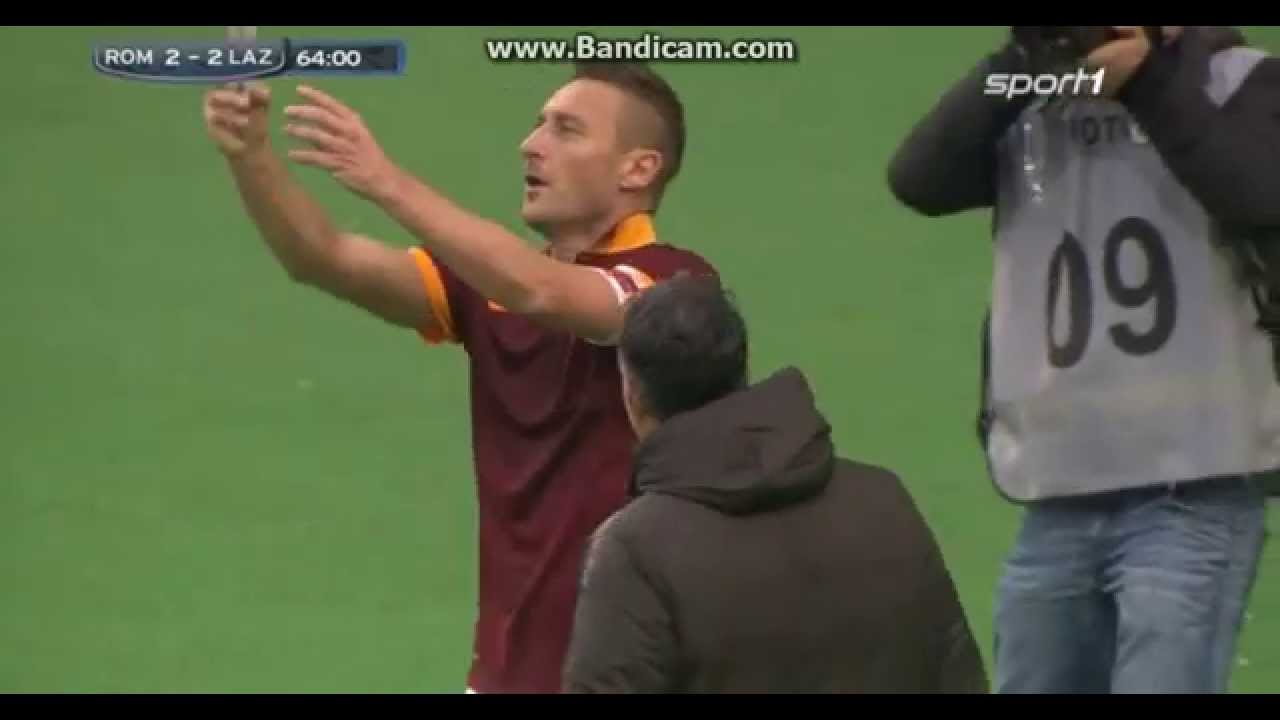 Francesco Totti Selfie Celebration against Lazio Rom 11.01.2015
