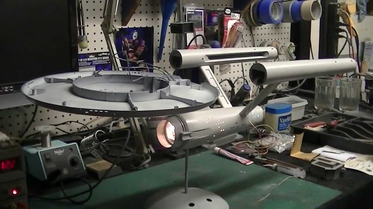 How To Build The 1/350 Scale TOS Enterprise 1701 (Secondary Hull Assembly And Paint)