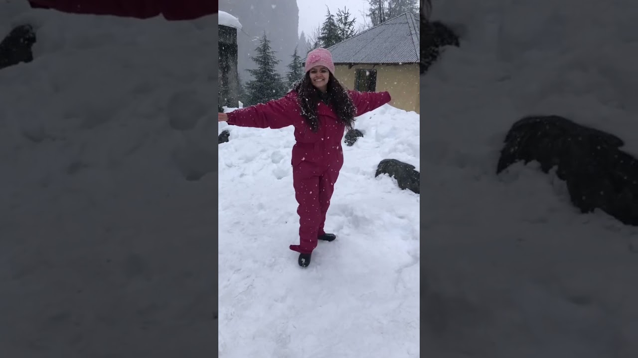 My first snowfall 😍 Manali in January || Solang valley ☺️