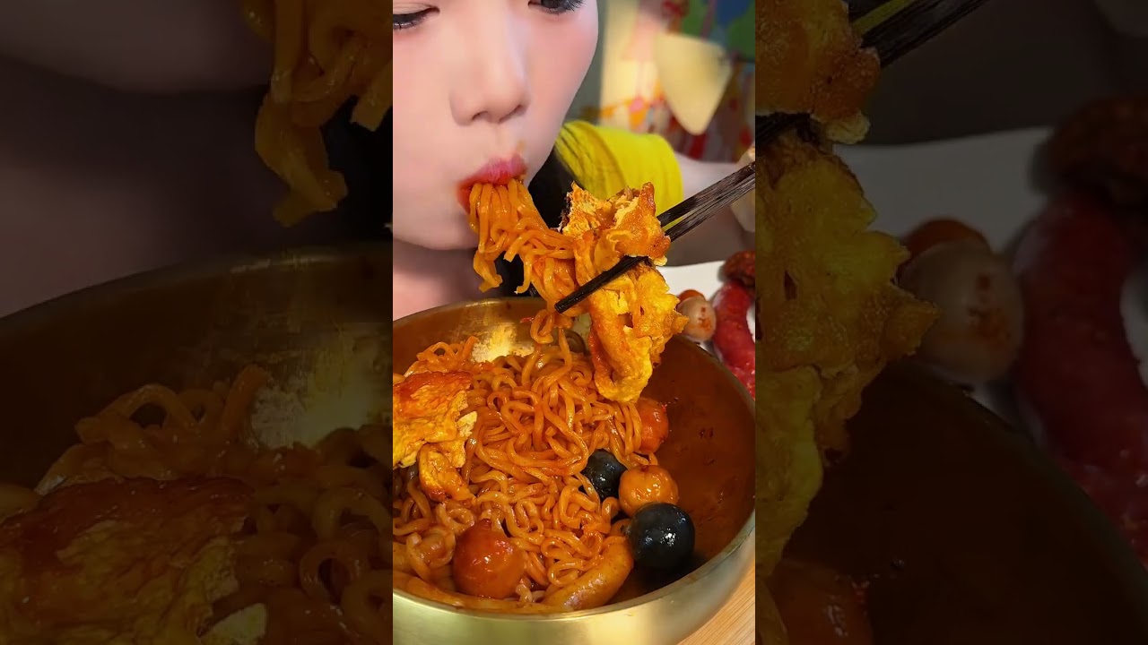 Mouth on Fire After Eating Fire Chicken Noodles 😱🔥 #FoodChallenge #HotNoodles #mukbang
