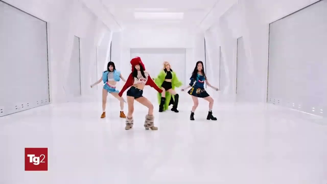 230114 BLACKPINK on Italian TV Newser TG2