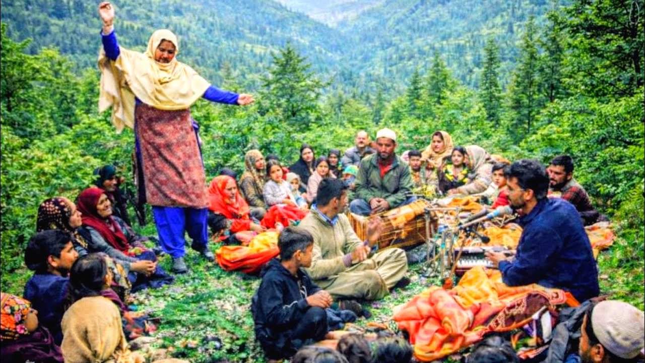 Gujjer Bakkarwal Wedding Traditional Dance | Beautiful Desi Culture of Kashmir