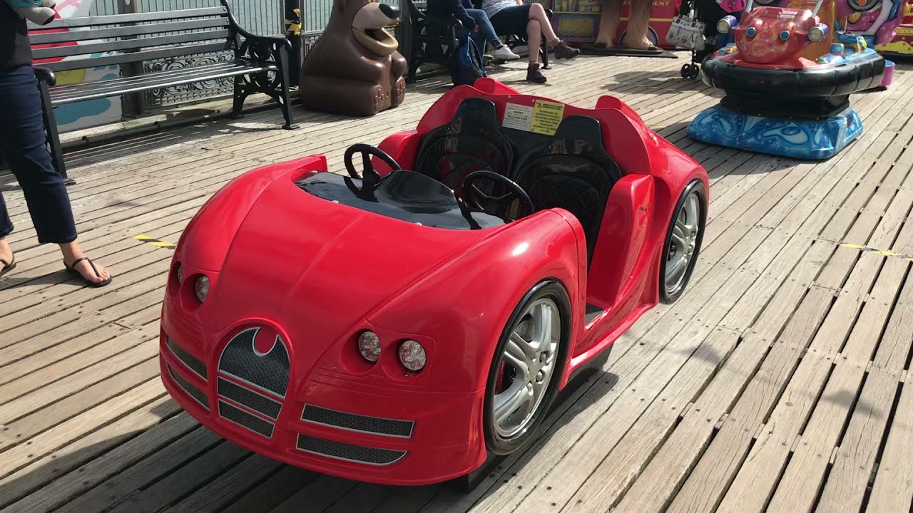 Jolly Roger spydero kiddie ride (red)