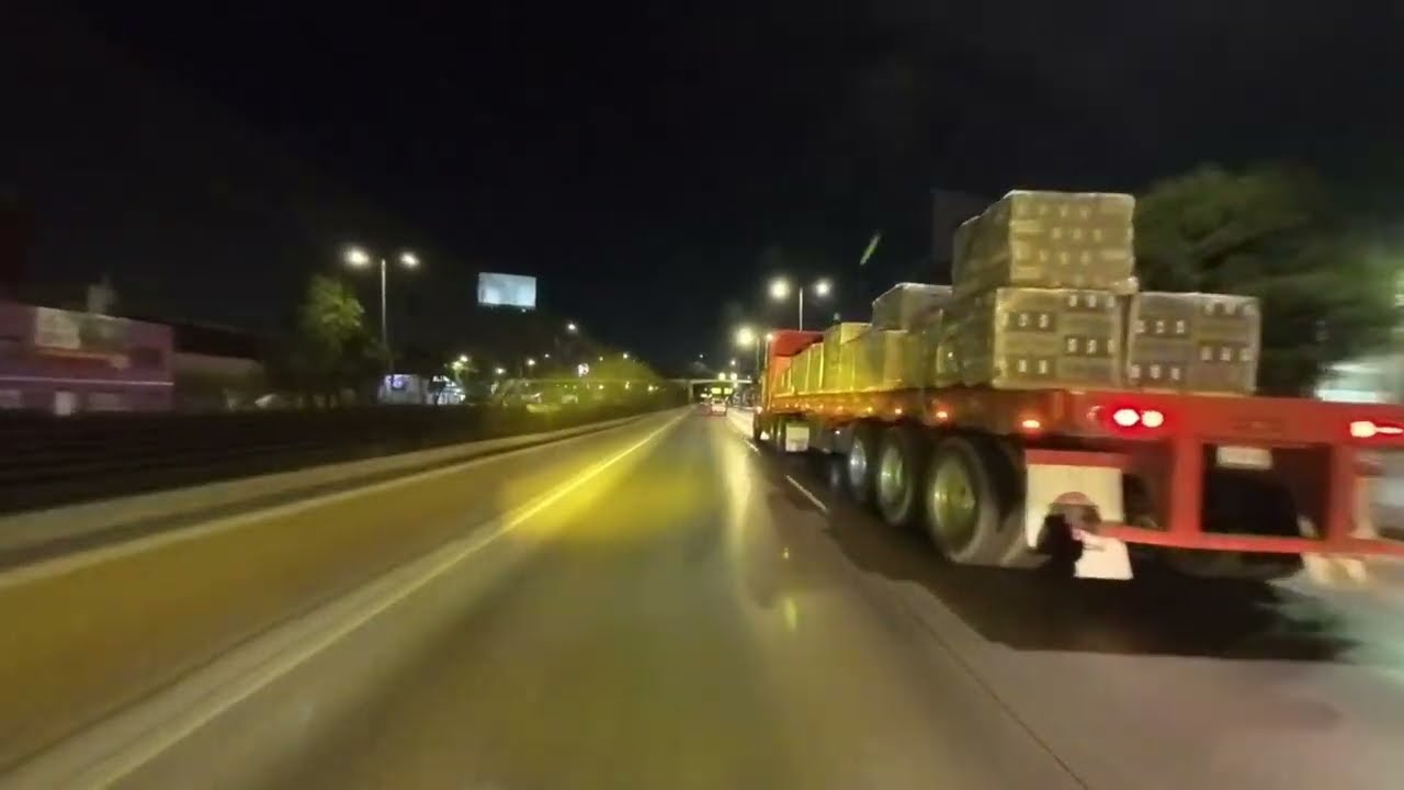 #aeropuerto #moto #pasajero #mexico #noche #circuitointerior #vacio