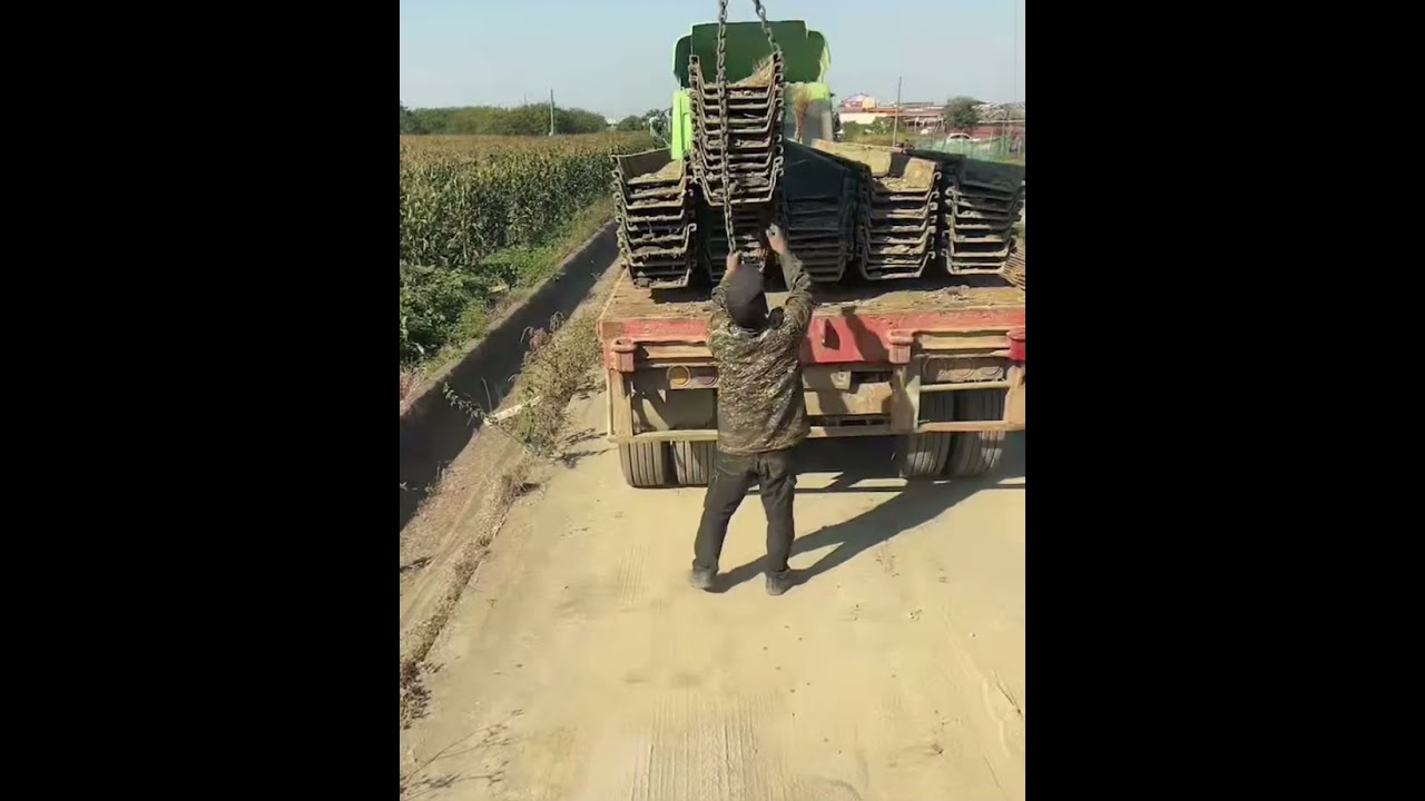 Operațiune Descărcare Platforma Auto Piese Canal Irigații 