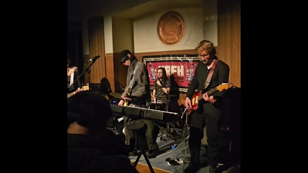 LadyInWaiting's Arcata Vet Hall Set 2/21/26