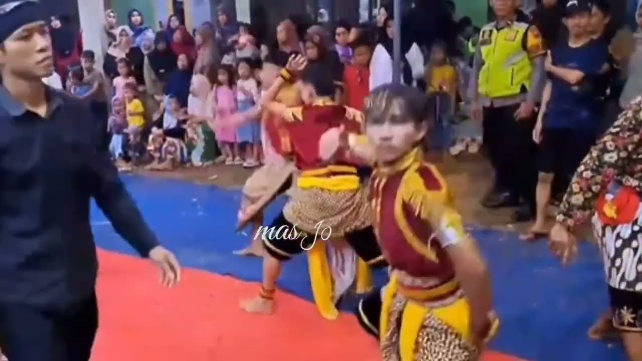 Ebeg Banyumasan – Kesenian Kuda Lumping Khas Jawa Tengah