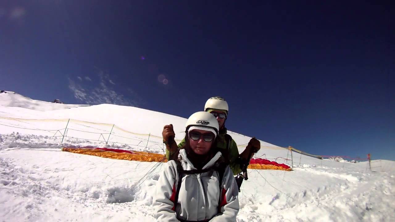 Vol en parapente sur la station de Pelvoux-Vallouise