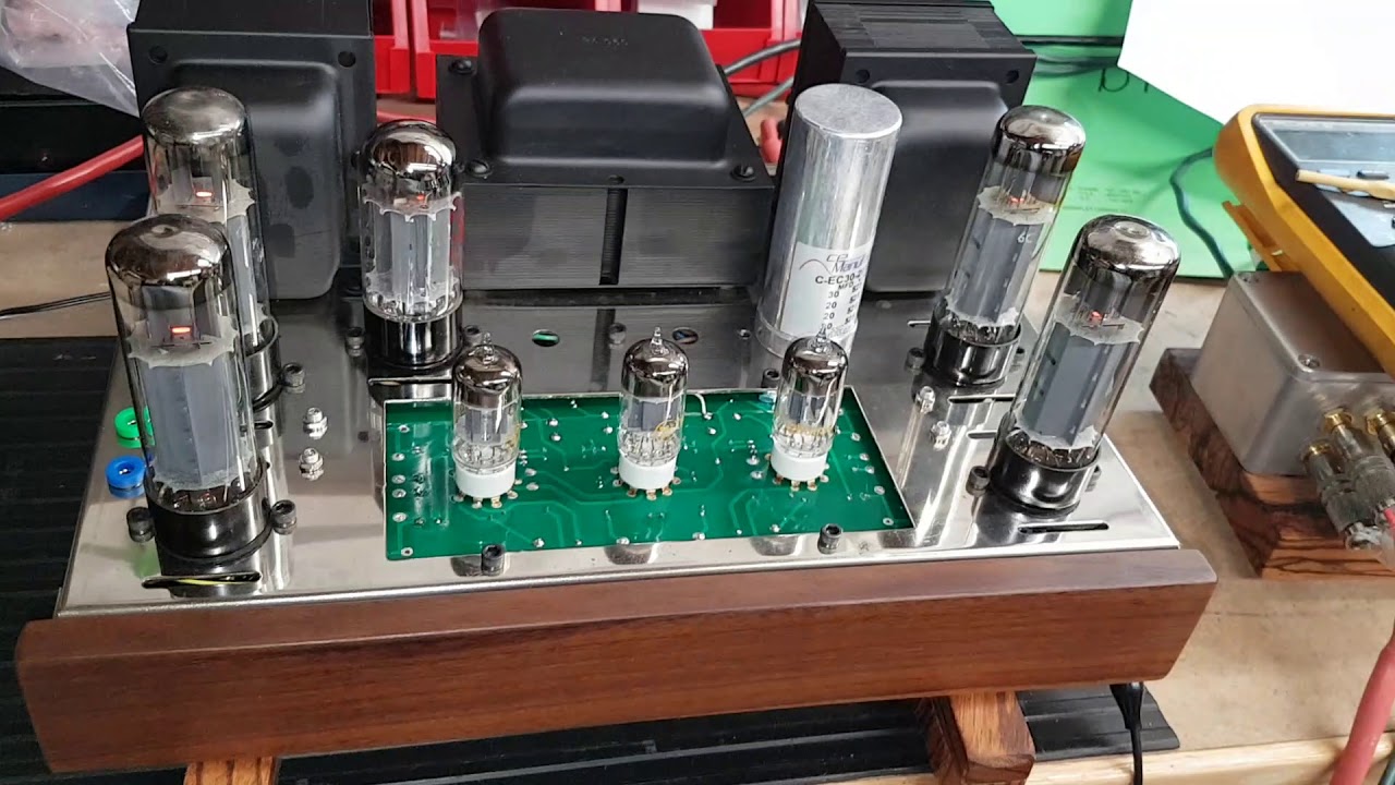 Dynaco st70  vta pcb, 12au7, el34, 5ar4  . Walnut front.