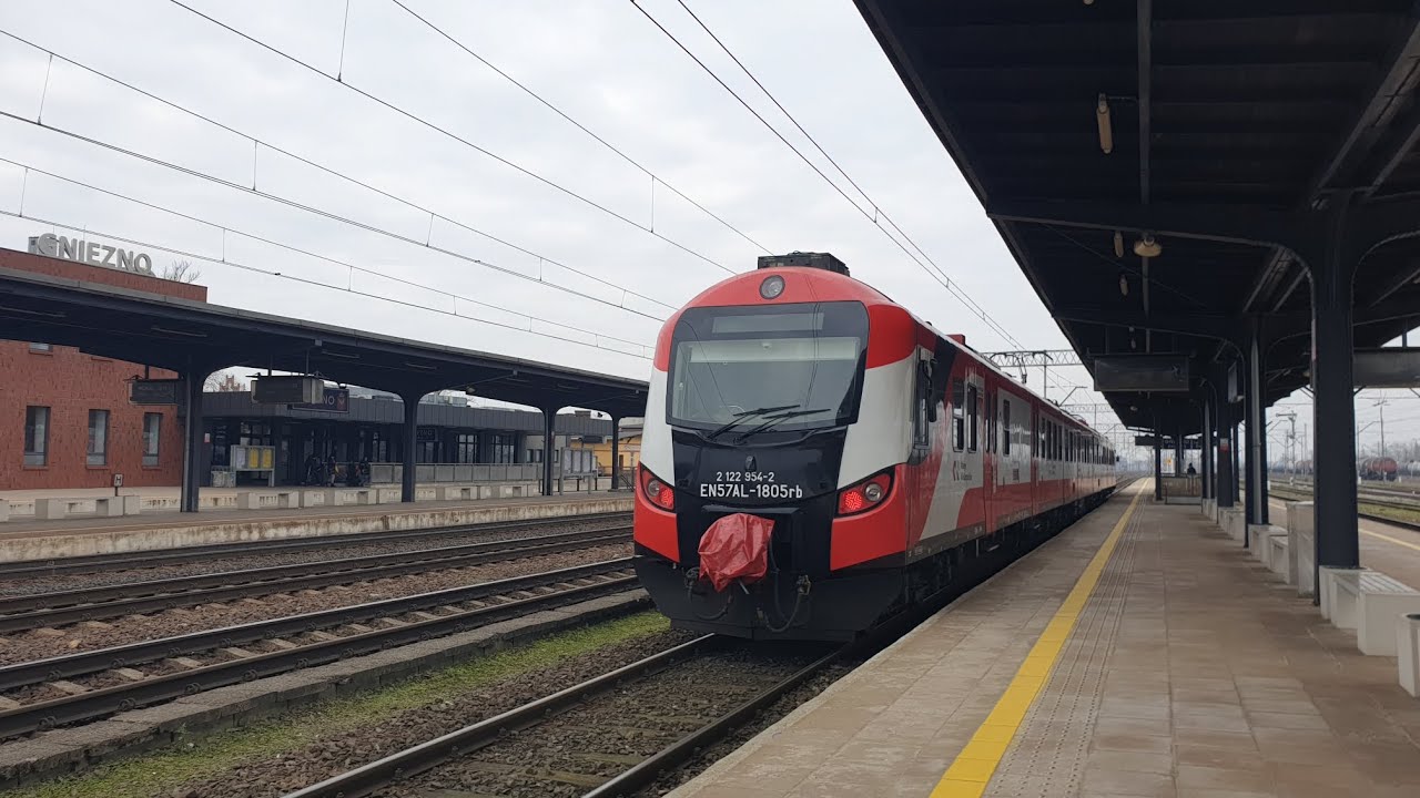 Koleje Wielkopolskie - EN57 AL - 1805 - linia PKM 1 kierunek:  Gniezno