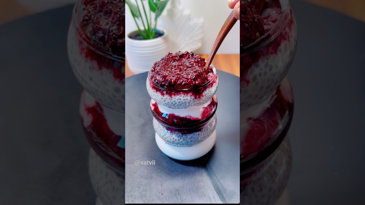 Blackberry parfait #breakfast #parfait #shorts