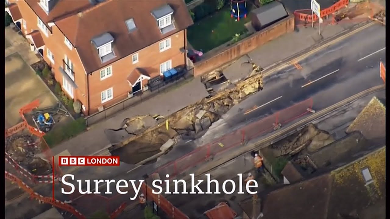 Godstone sinkhole update  - road is paved but still not open - slow progress (14) (UK) 18/Aug/2025