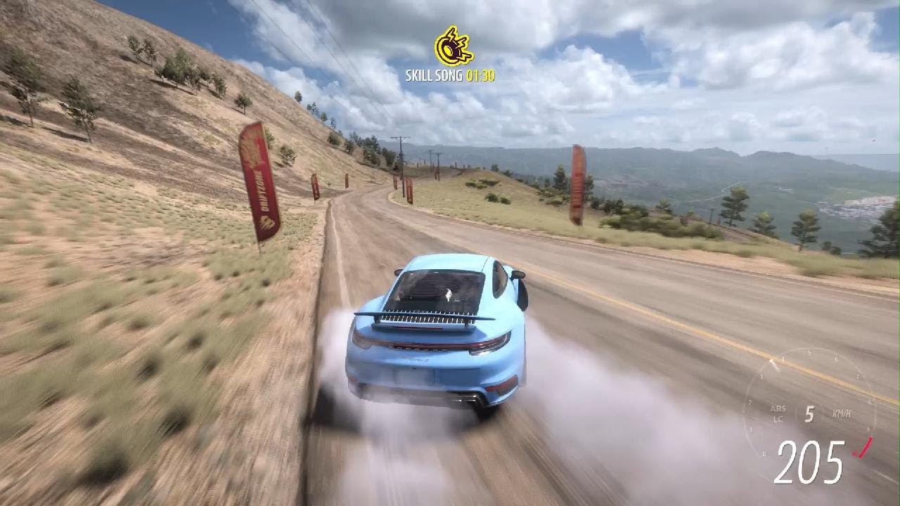 Drifting a Porsche 911 Turbo S