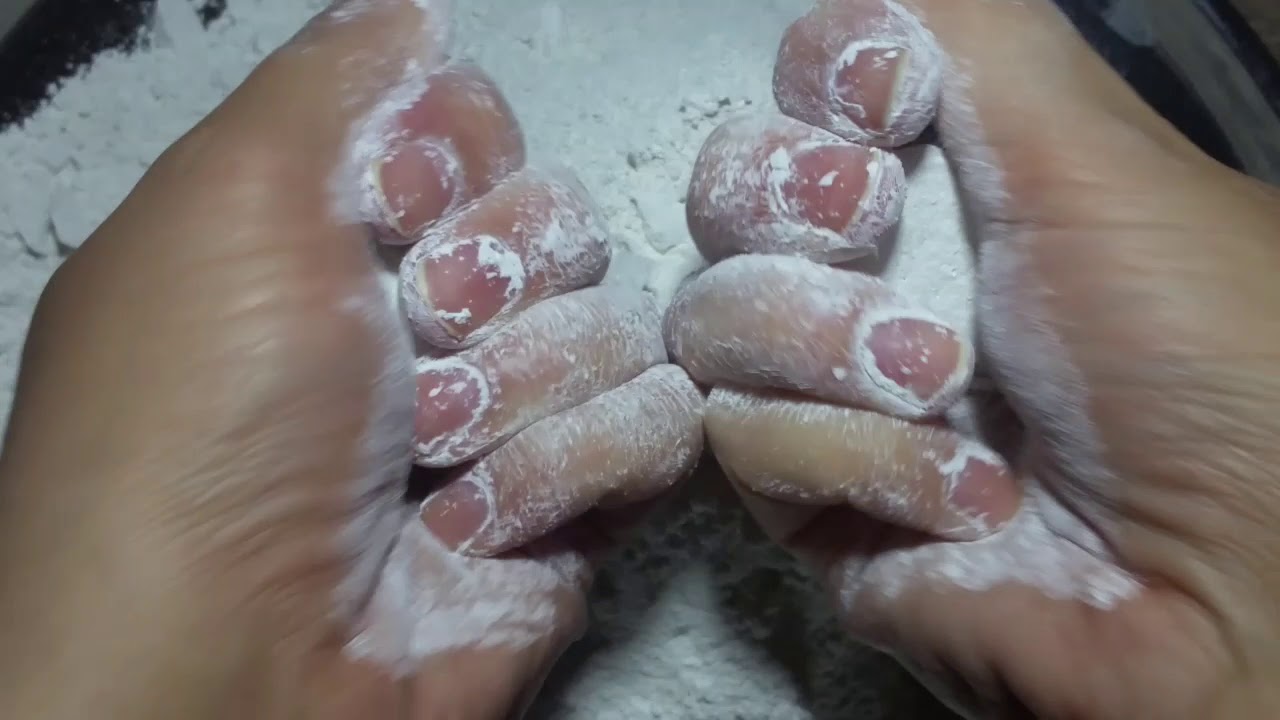 Gym chalk , bref, comet, cornstarch mix /ASMR GERMANY