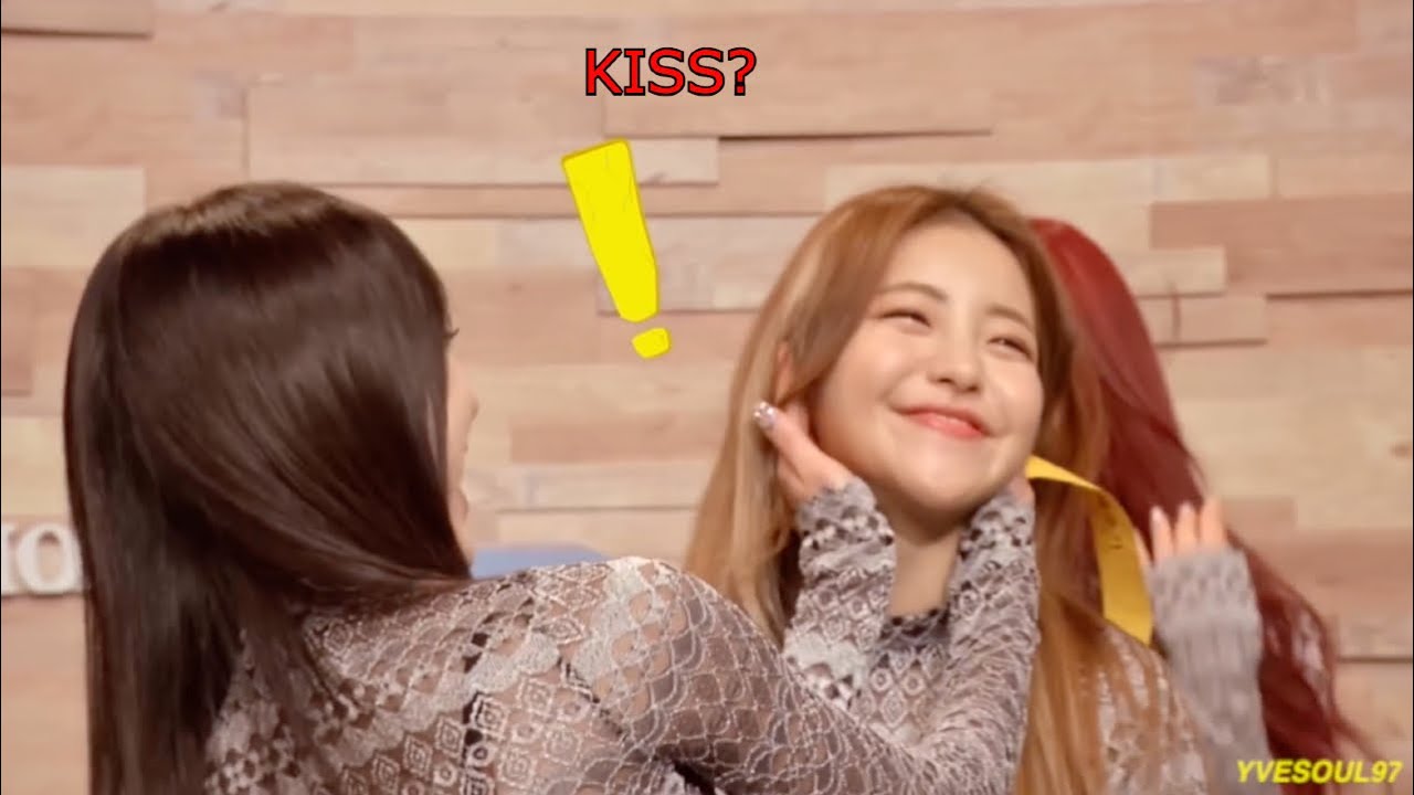 브레이브걸스 (Brave Girls) - Eunji (은지) kiss Yujeong (유정) AND FUNNY MOMENTS
