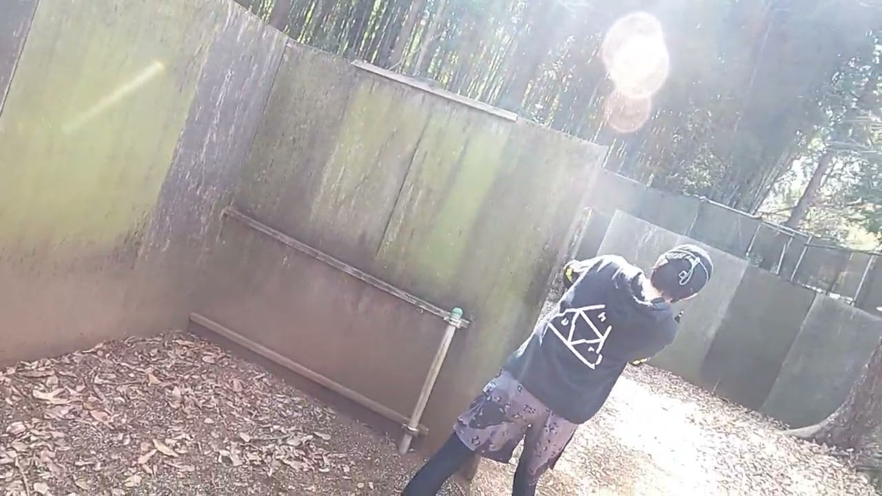 ハンドガン戦