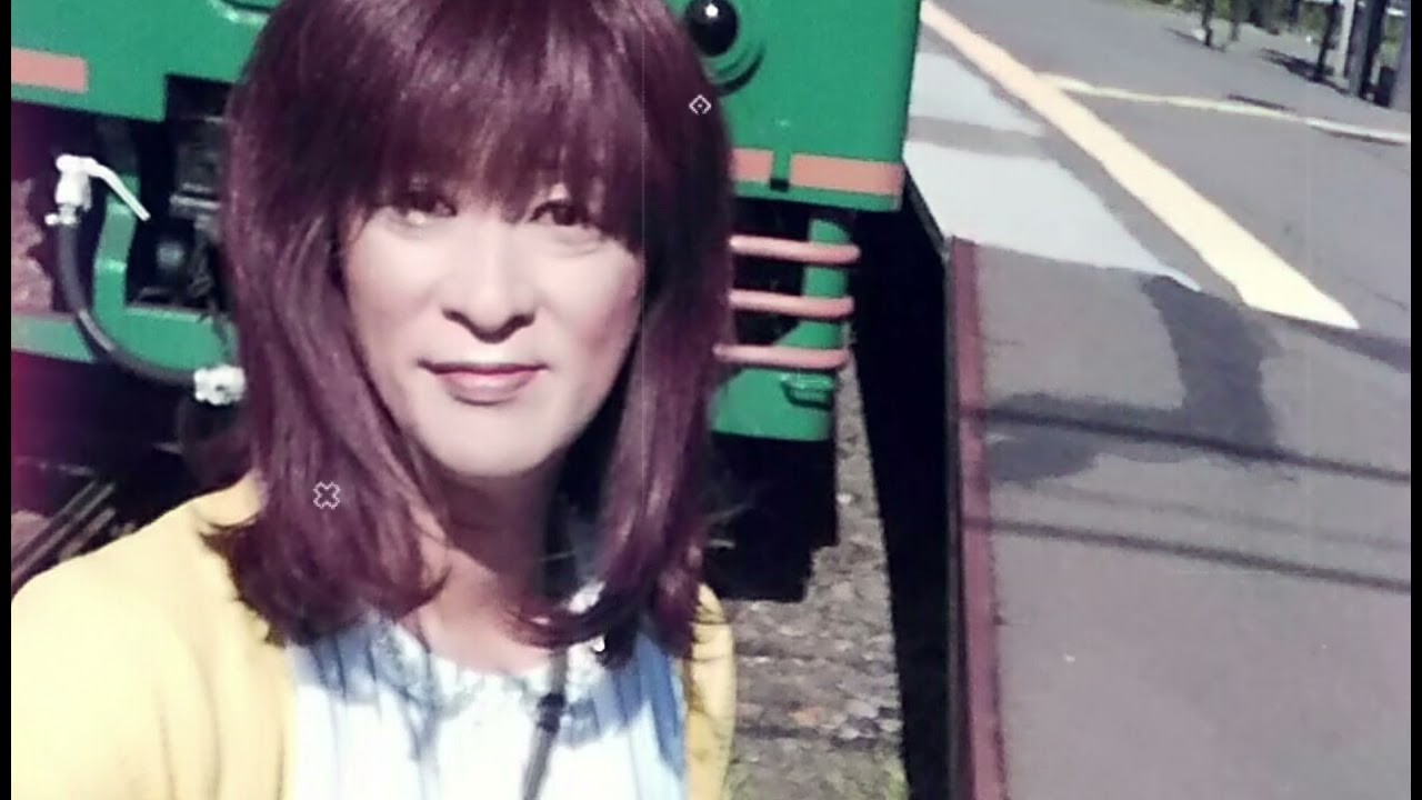 女装でする鉄道旅、駅は楽しい　1
