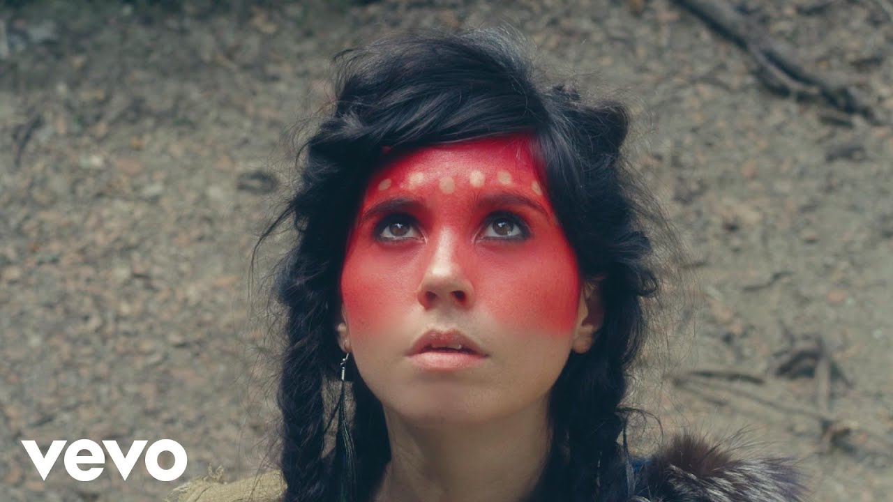 Javiera Mena - Sincronía, Pegaso