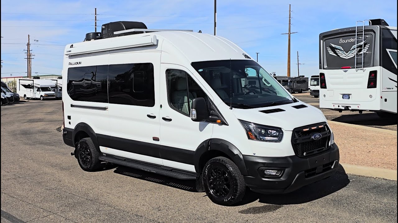Чистый Thor Palladium 2025 года выпуска, 1930 года, всего 15 272 мили! Transit Trail AWD, б/у, 10...