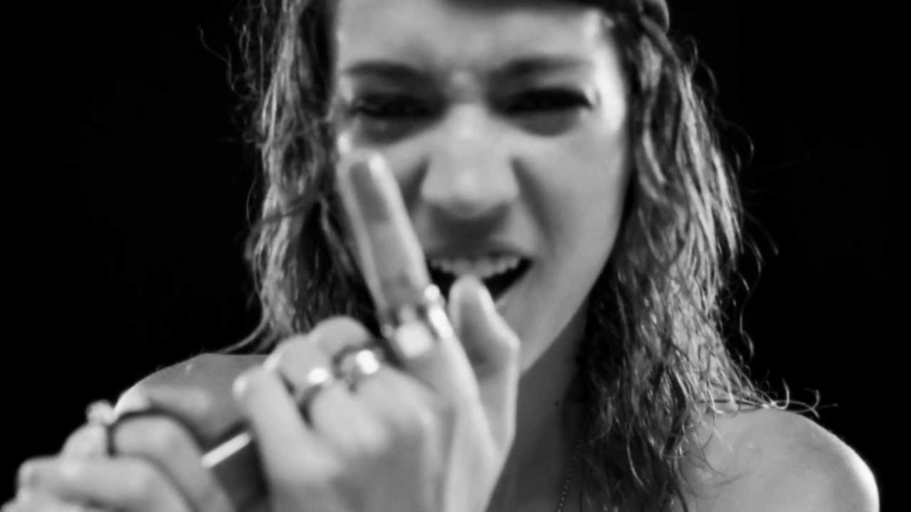 CAFEINE - L'Orpheline (clip officiel)