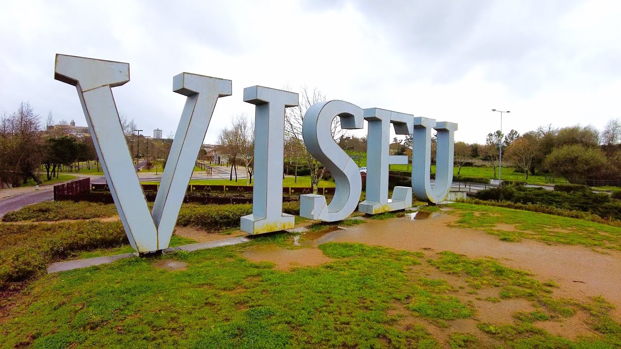 A Rainy Day in Viseu - Walking Tour #Portugal #4k
