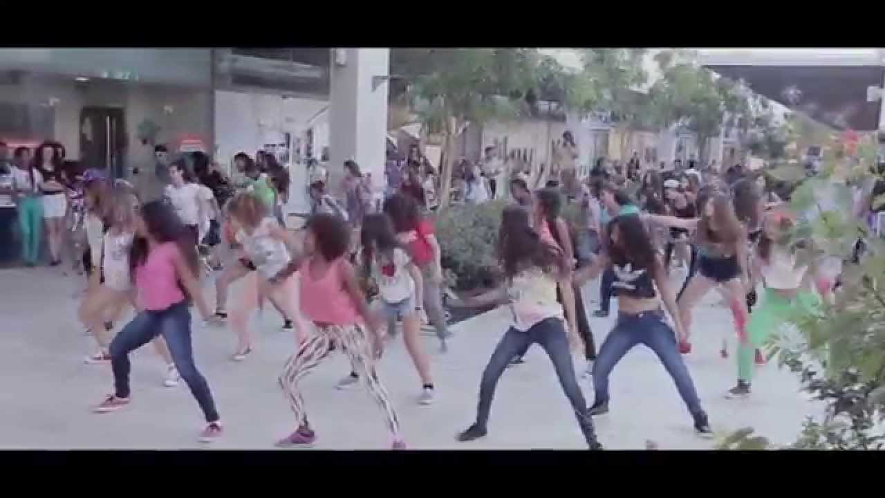 פלאש מוב (ריקוד המוני) בשדרה השביעית