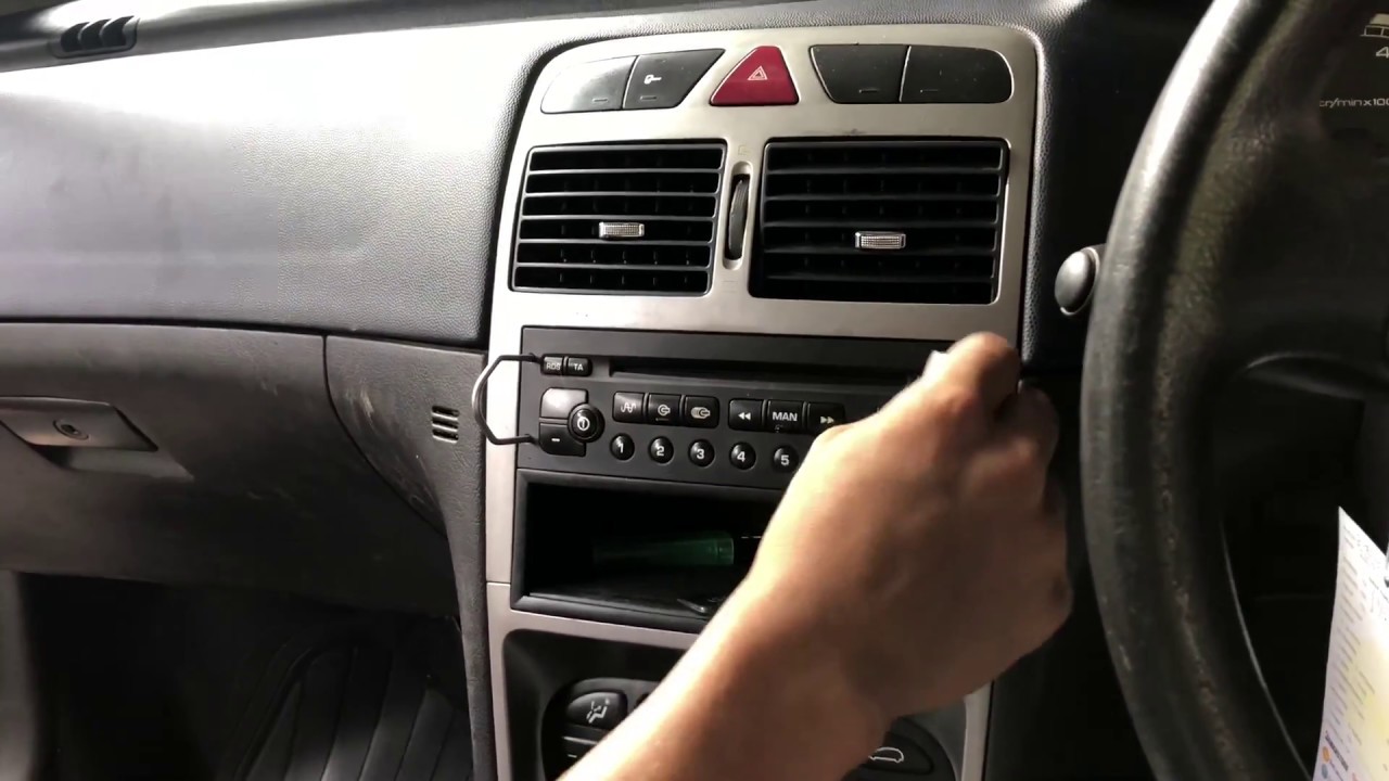 radio tape suka hidup sendiri Peugeot 307