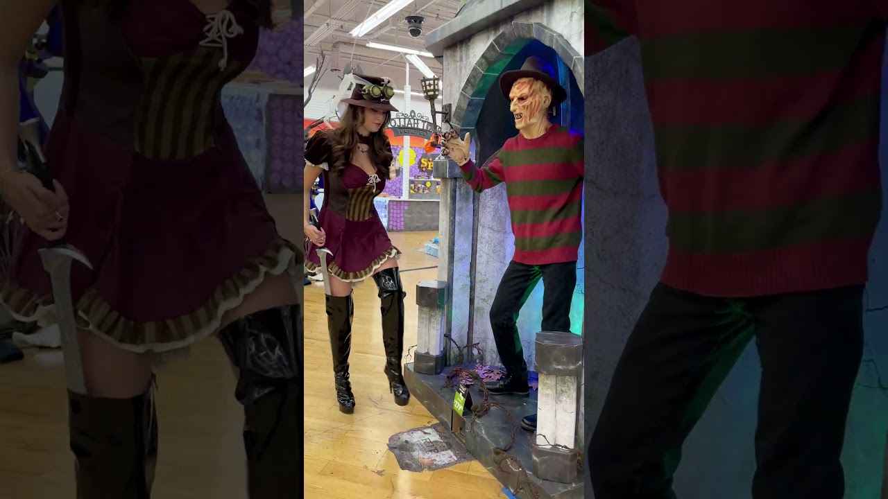RIP Freddy! Merrick & @rachelmichellepizzolato Thx @spirithalloween #horror #funny #halloween