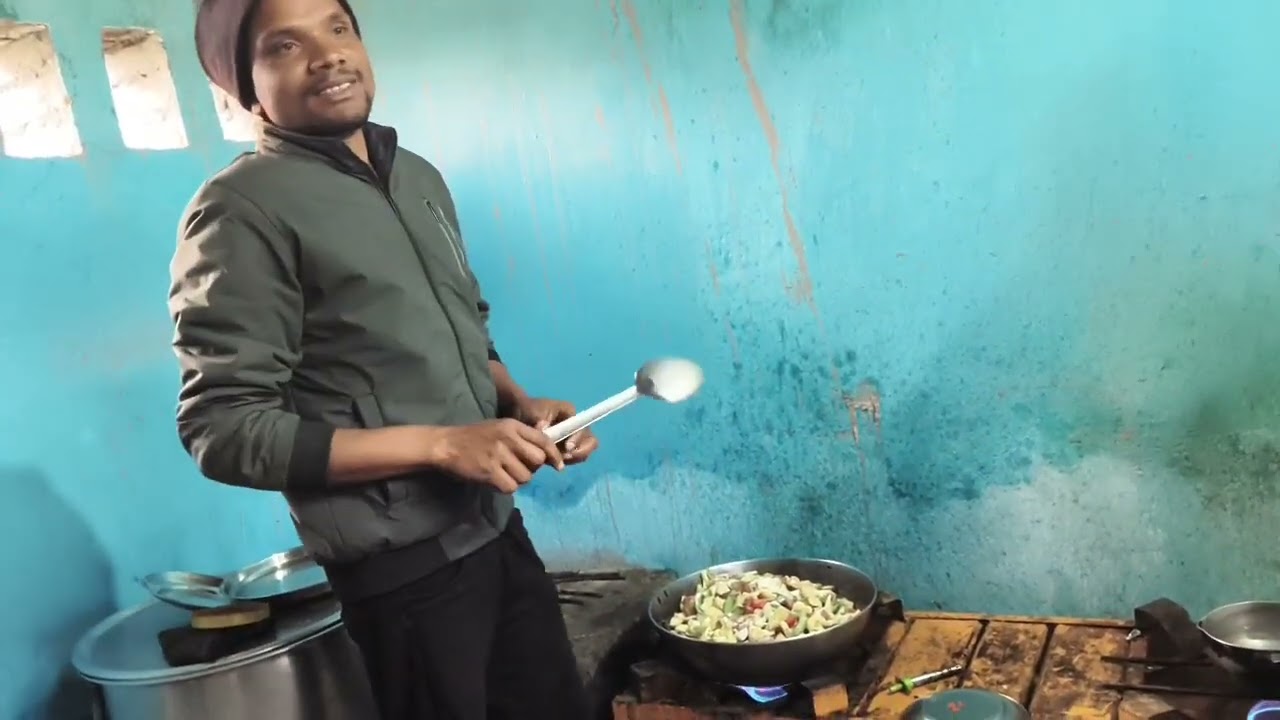 सेमी और फूलगोभी का सब्जी बनाया शानदार 