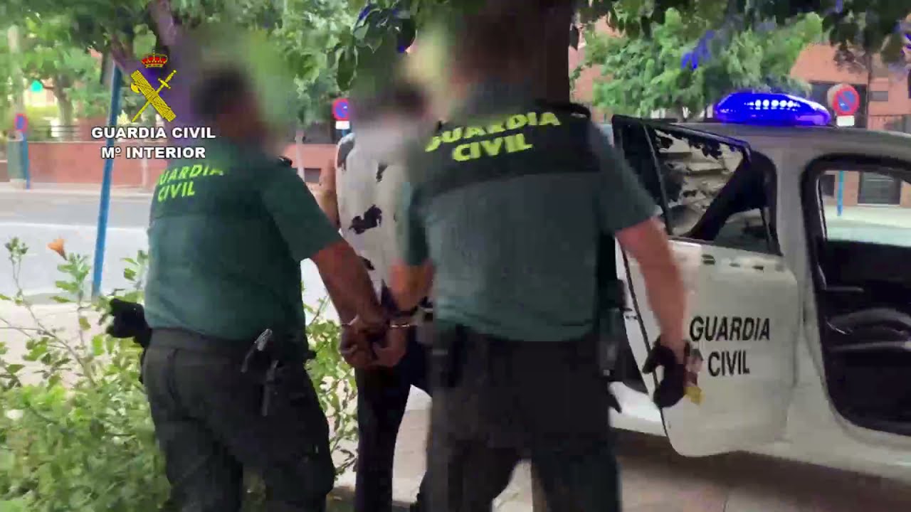 La Guardia Civil detiene en Alguazas a un escurridizo delincuente buscado por la justicia