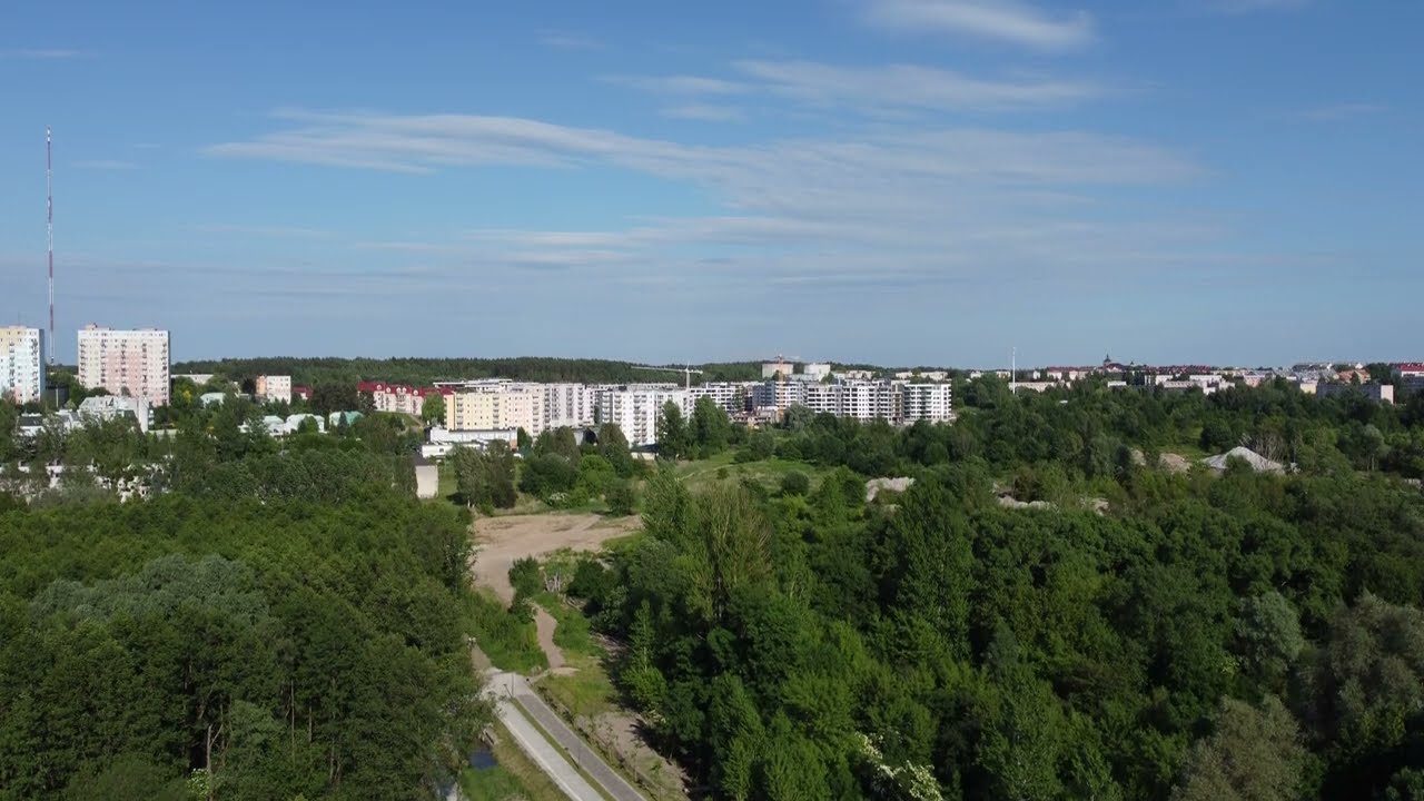 Wycieczka dronem po parku Jaroty i Nag&oacute;rki w Olsztynie 4 k