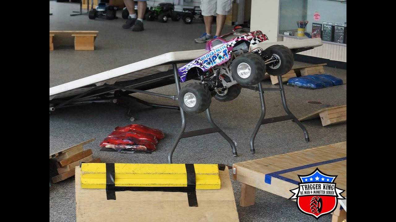 Trigger King R/C Monster Trucks - Modified Monster Truck Freestyle from July 19, 2015