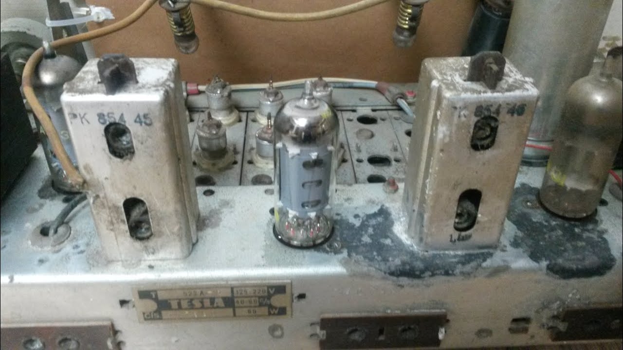 Oprava elektronkového rádia Tesla 522A 