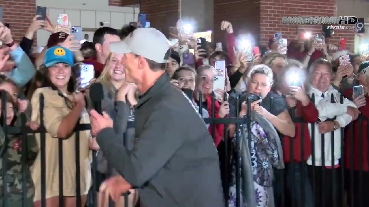 Flashback: Brent Venables Returns Home
