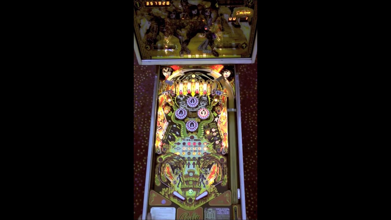Kiss Pinball Gameplay