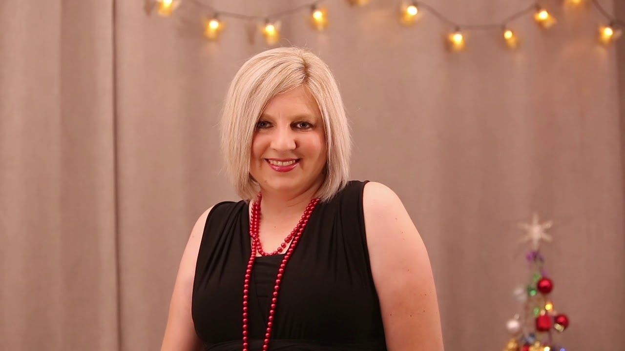A Holly Jolly Christmas by Suzanne Coetzee