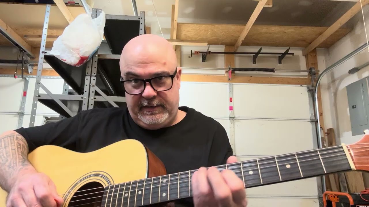 This one didn’t sell before I had to move, so I’m keeping it. Just so I can have one left. #guitar 