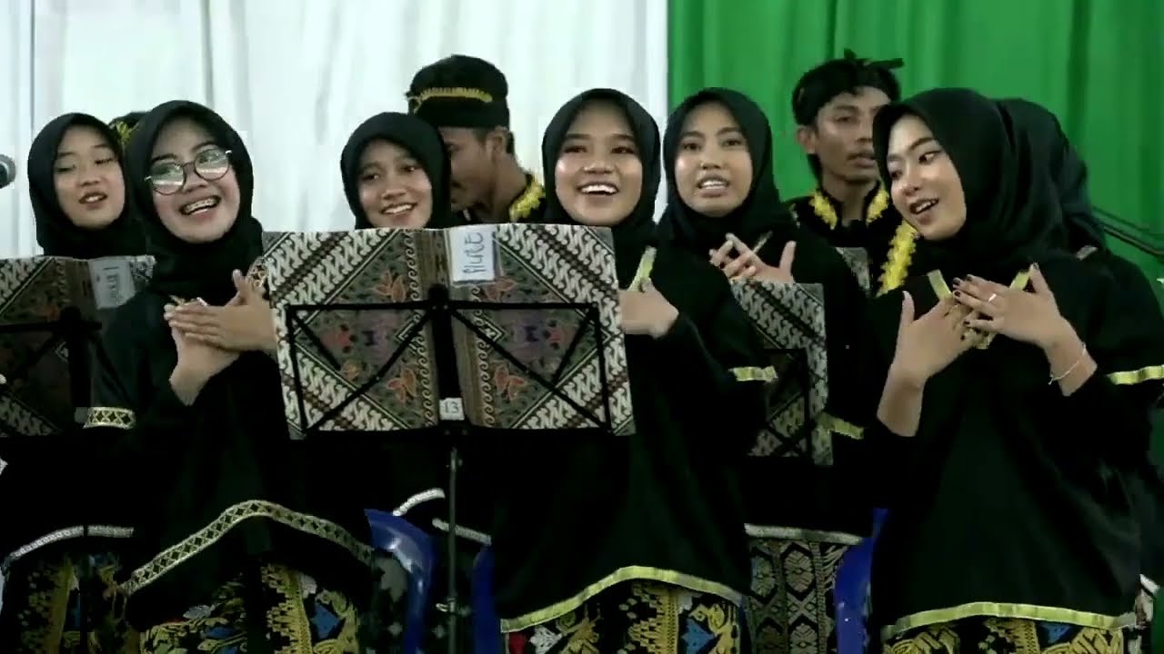 (Sasak) Berugaq Elen - Tim Paduan Suara Universitas Hamzanwadi ft. Sulis LIDA