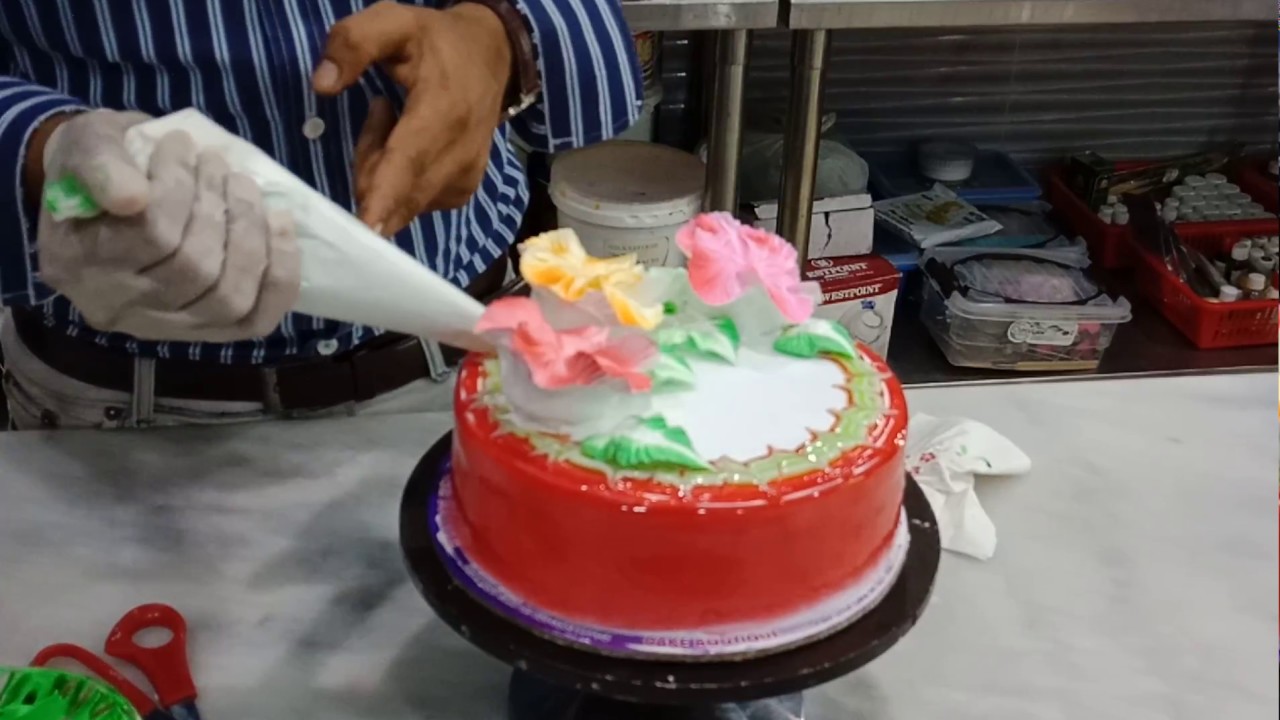 How to make a cream Flower Cake