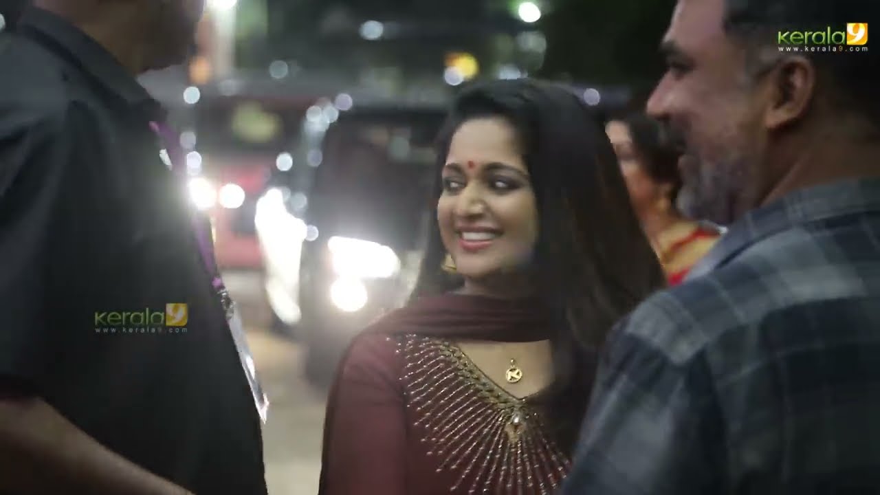 Maniyan Pilla Raju Son Wedding Reception Full - Kerala9.com