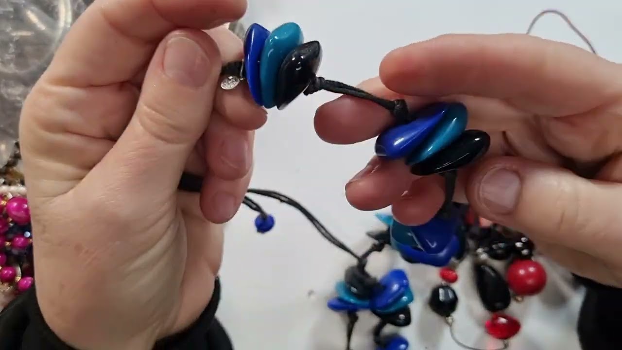 Part 4 of unbagging and sorting a 9kg bag of costume jewellery purchased from eBay.