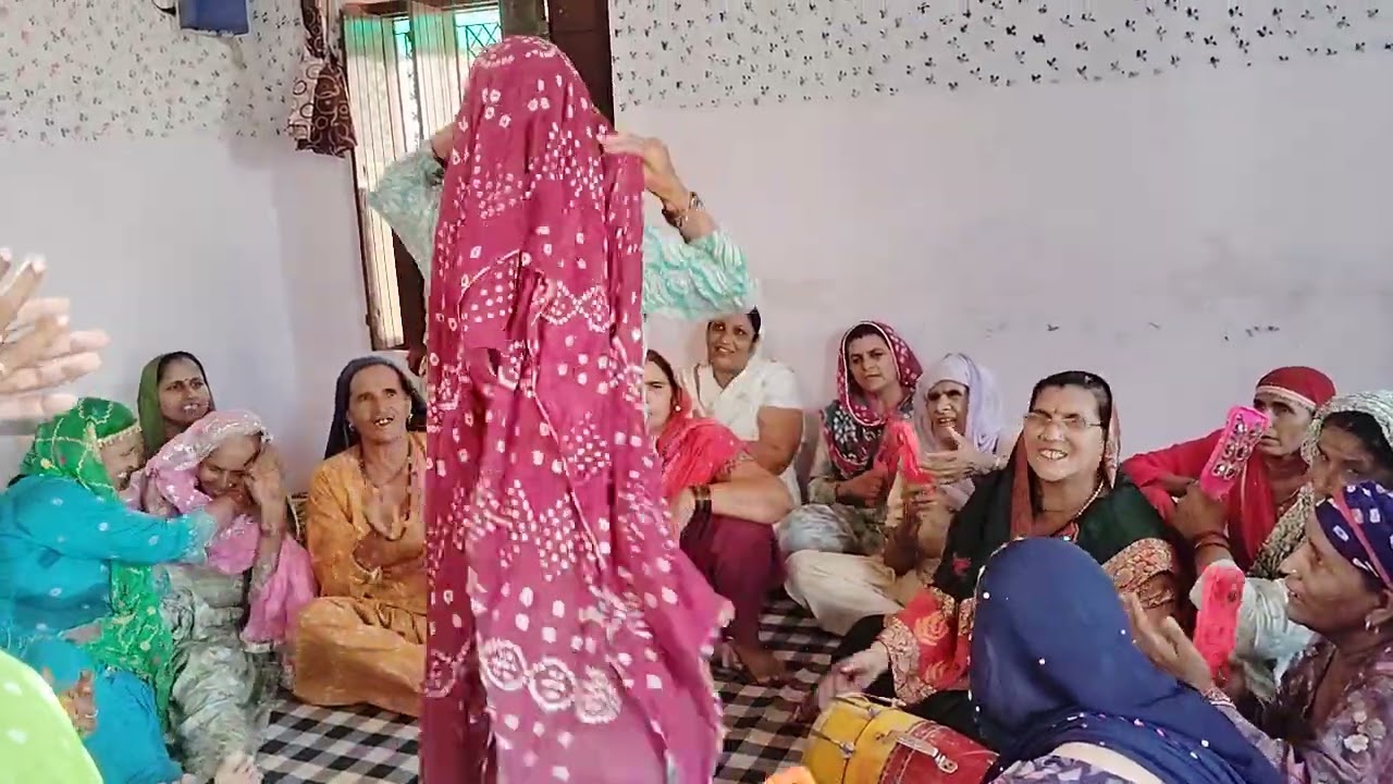 कृष्ण का भजन कीर्तन ❤नाडा तोड़ लीया ऐ कृष्ण न❤मेरा मन 😏मोह लिया ऐ कृष्ण❤#kirtankabhajan 