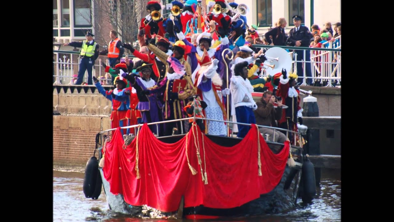 Sinterklaaslied: Zie ginds komt de stoomboot