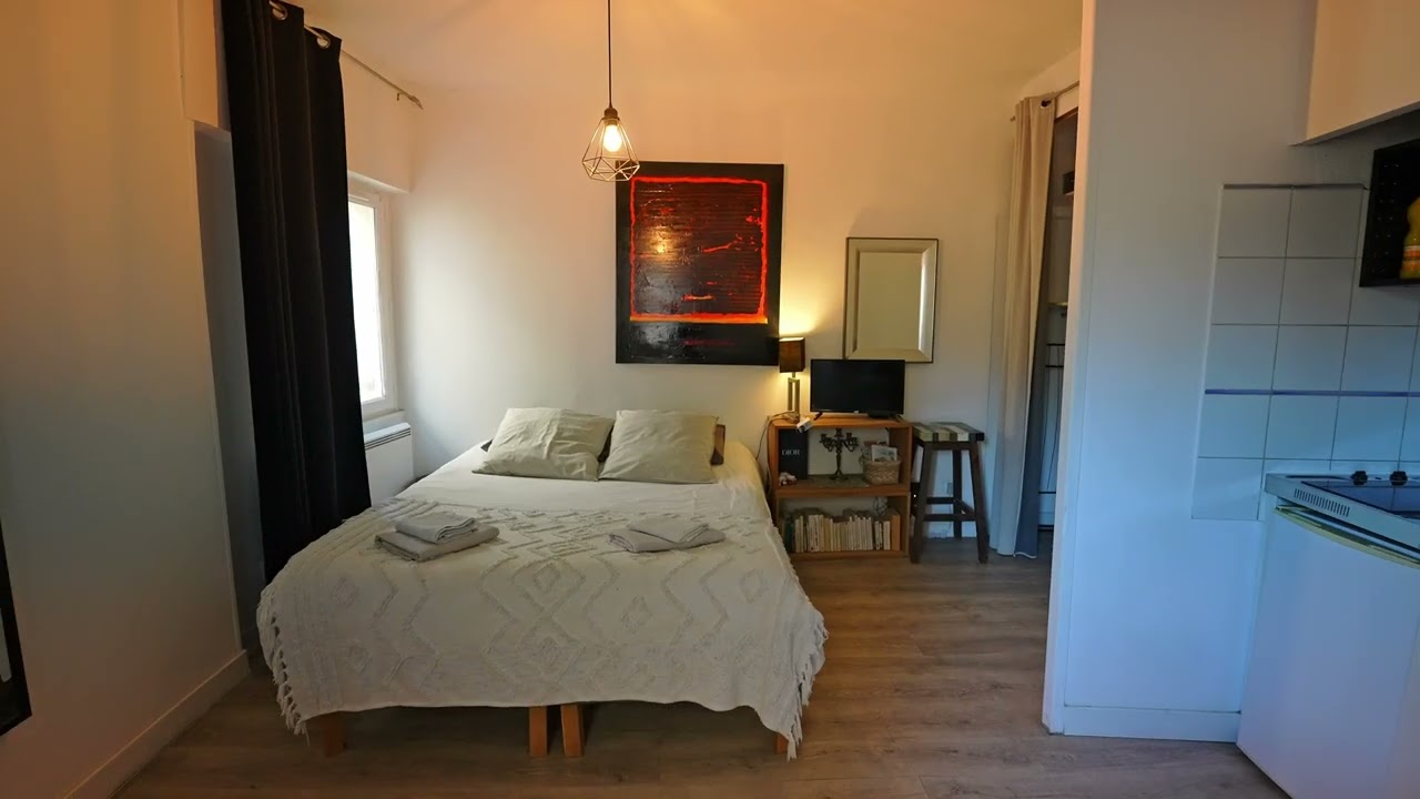 6049-ABO - Appartement - 1 pièce - 22 m2 - Quartier Bellegarde - centre ville historique